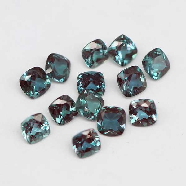 Pulled Alexandrite Color Change